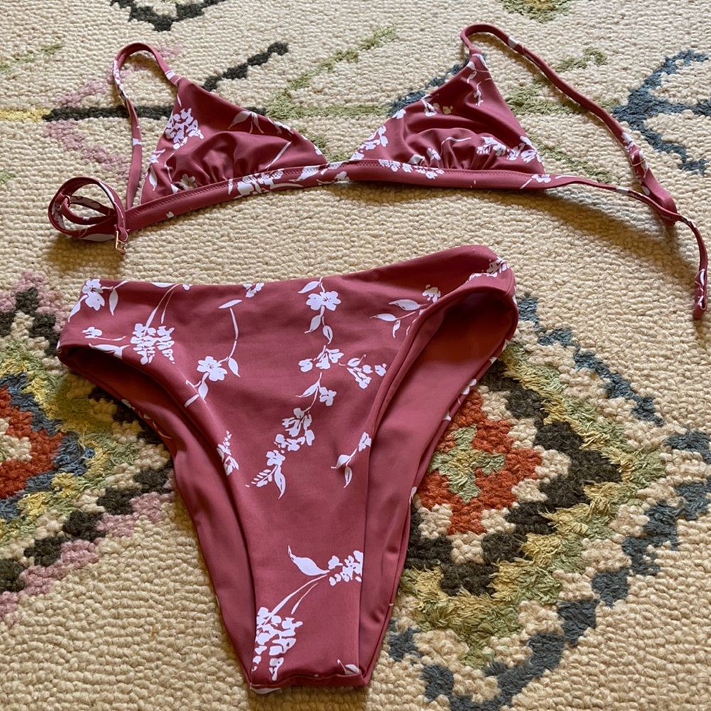 Tori Praver bikini set